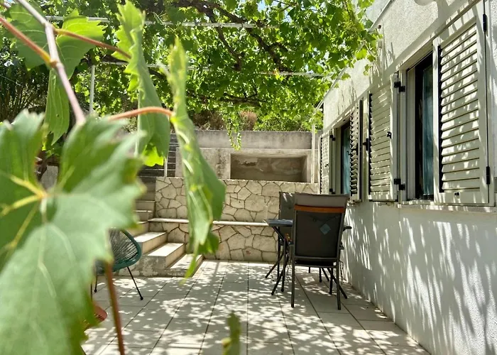 Apartman Tri Zala Žrnovo